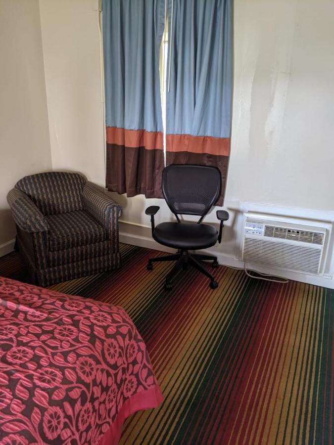 Azalea Inn & Suites Ουίλμινγκτον Εξωτερικό φωτογραφία