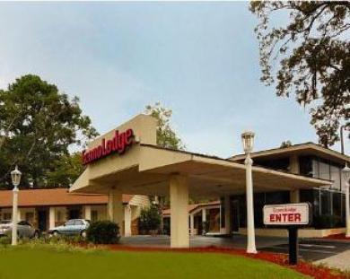 Azalea Inn & Suites Ουίλμινγκτον Εξωτερικό φωτογραφία